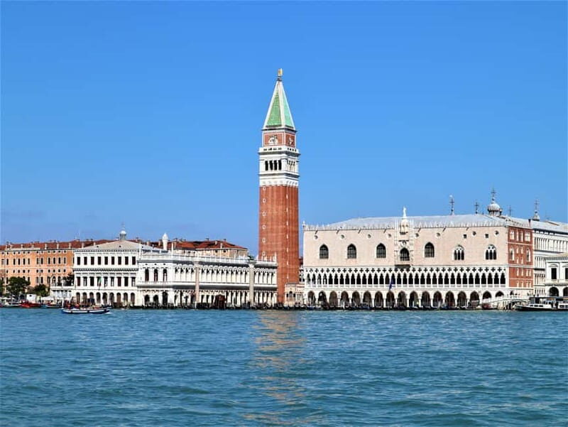 From Punta Sabbioni: Murano and Burano with stops - Murano: The Art of Glassmaking