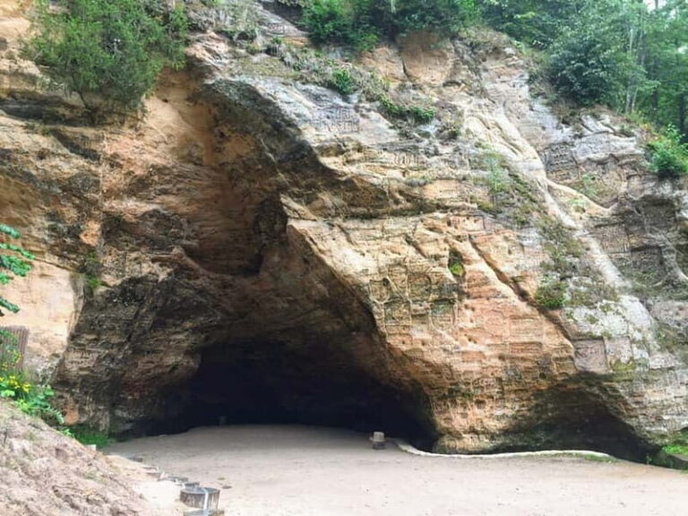 From Riga: Shared Day Trip to Sigulda - Why This Tour Works