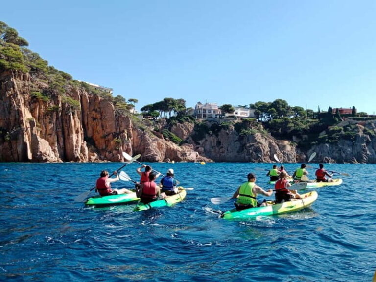 From Sant Feliu de Guíxols: Kayak and Snorkel in Costa Brava - The Experience for Different Travelers