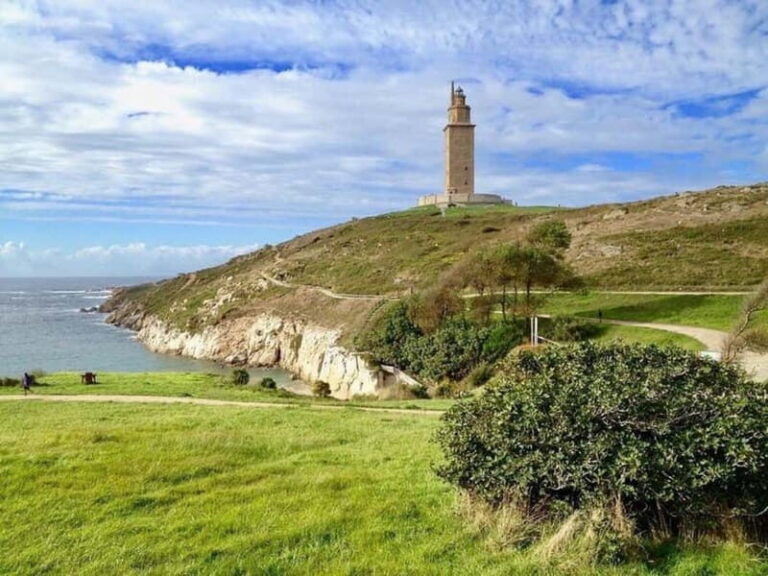 From Santiago: A Coruña & Betanzos Full-Day Coastal Tour - Betanzos: Medieval Charm and Galicia’s Famous Omelet