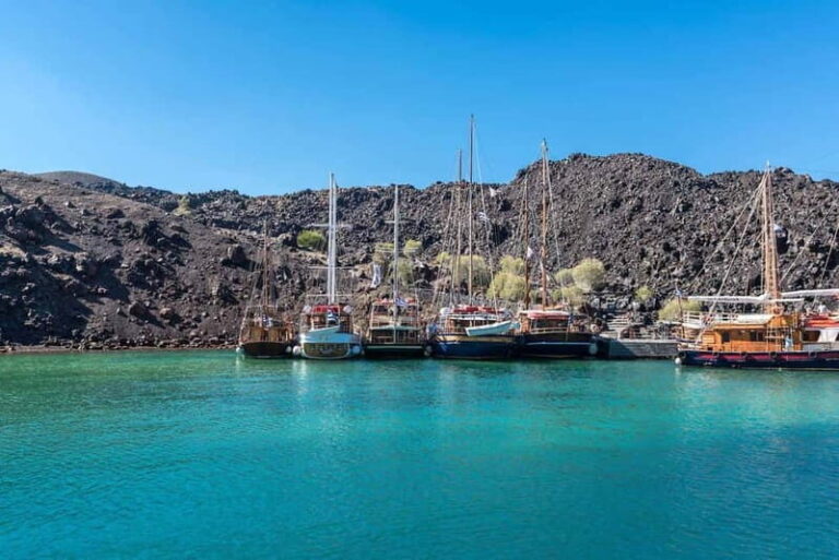 From Santorini: Volcano Cruise With Oia Sunset - What Makes This Tour Stand Out