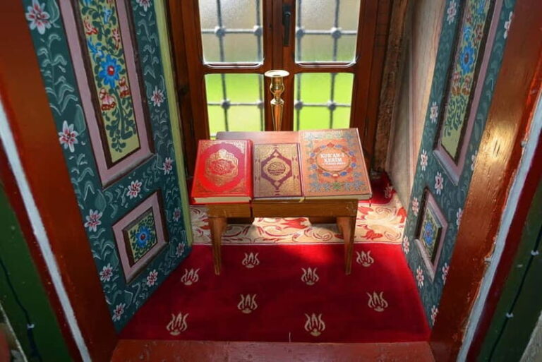 From Skopje: Matka Canyon Mosque and Arabati Baba Tekke - Visiting the Painted Mosque: Art Meets Ottoman Architecture