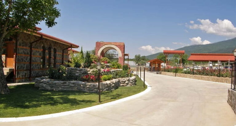 From Sofia: Rose Valley Tour & UNESCO Site Kazanlak - Practical Tips for Travelers
