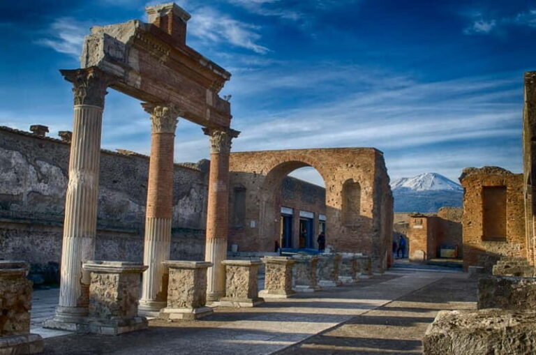 From Sorrento: Pompeii and Mount Vesuvius Trip with Lunch - A Closer Look at the Itinerary and Highlights