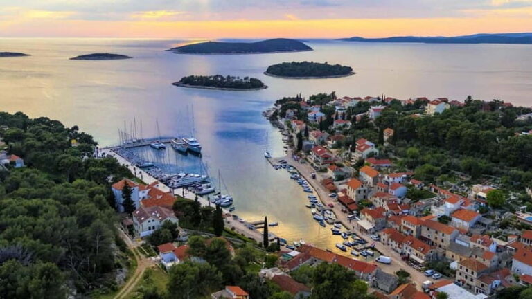 From Split: Blue Lagoon and 3 Island Boat Tour - What Makes This Tour Stand Out?