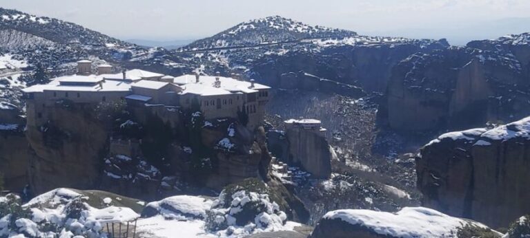 From Thessaloniki: Private Day Trip to Meteora with Transfer - Exploring Meteora: What Makes It Special