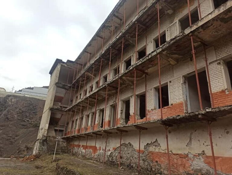 From Tirana: Spaç Prison Tour with Entrance Fees - Exploring Albania’s Dark Past at Spaç Prison: A Detailed Review