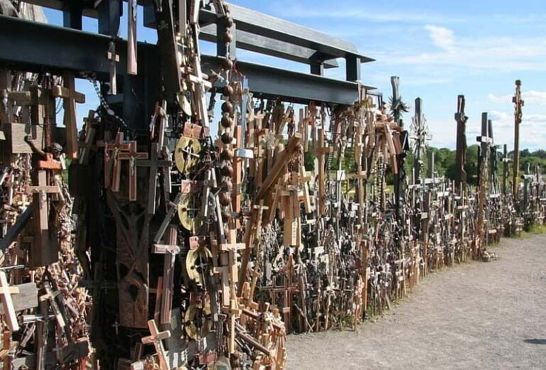 From Vilnius: Anykiai & The Hill of Crosses Day Trip - Who This Tour Is Best For