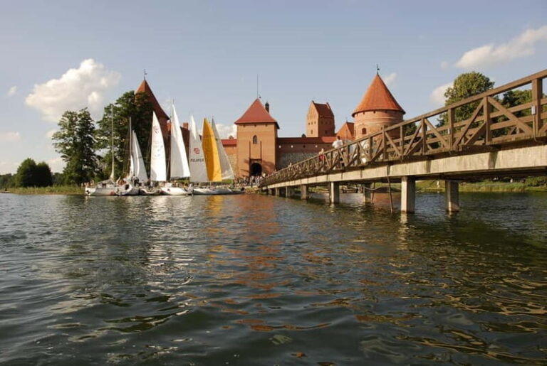 From Vilnius: Trakai Eco-Friendly Half Day Trip By Train - An In-Depth Look at the Trakai Half-Day Trip