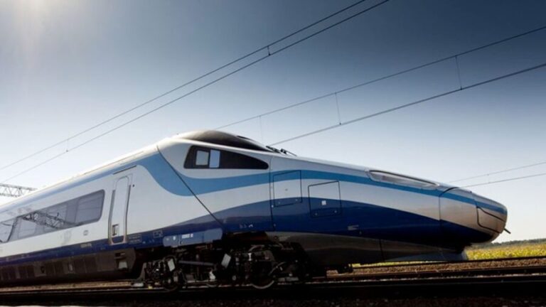 From Warsaw: Krakow Sightseeing Tour by Express Train - The Itinerary in Detail
