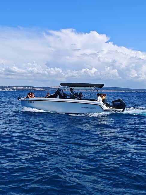 From Zadar: Islands Boat Tour with Drinks - The Guides and Hospitality