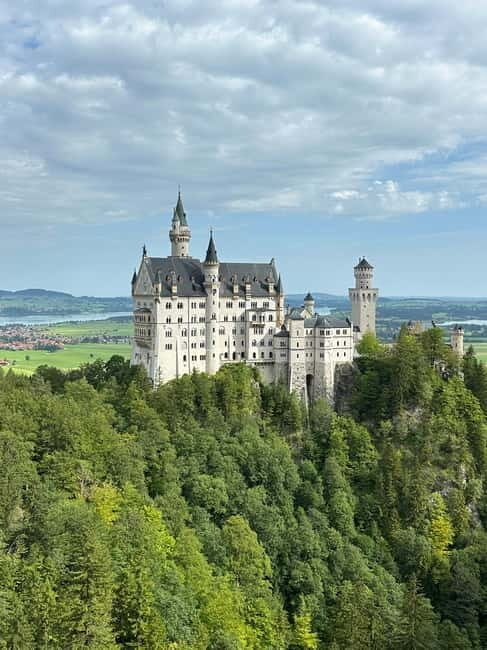 From Zurich: Neuschwanstein Castle Private Tour with Lunch - An In-Depth Look at the Tour Experience