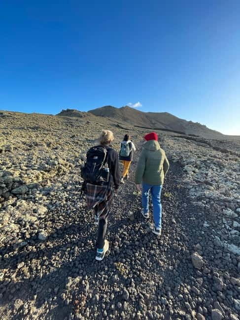 Fuerteventura: Twilight Volcano Hike with Sunset & Moonrise - The Itinerary: What You Can Expect