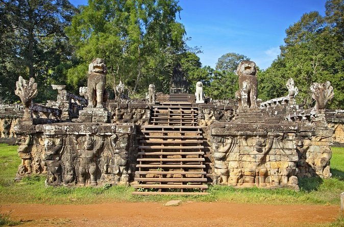 Full Day Great Temples- Private Tour - Exploring the Angkor Complex: What to Expect