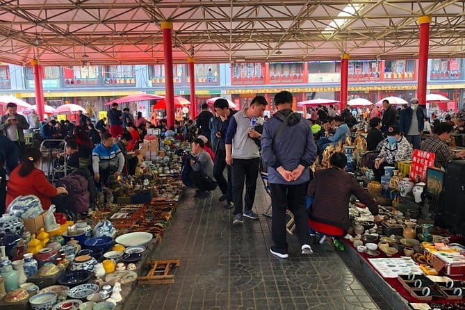 Full-Day Private Tour Panjiayuan Antique Market and Beijing Capital Museum - An In-Depth Look at the Tour Experience