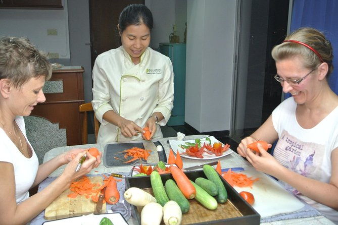 Full Day Professional Thai Fruit and Vegetable Carving Class - Exploring the Full Day Professional Thai Fruit and Vegetable Carving Class in Bangkok