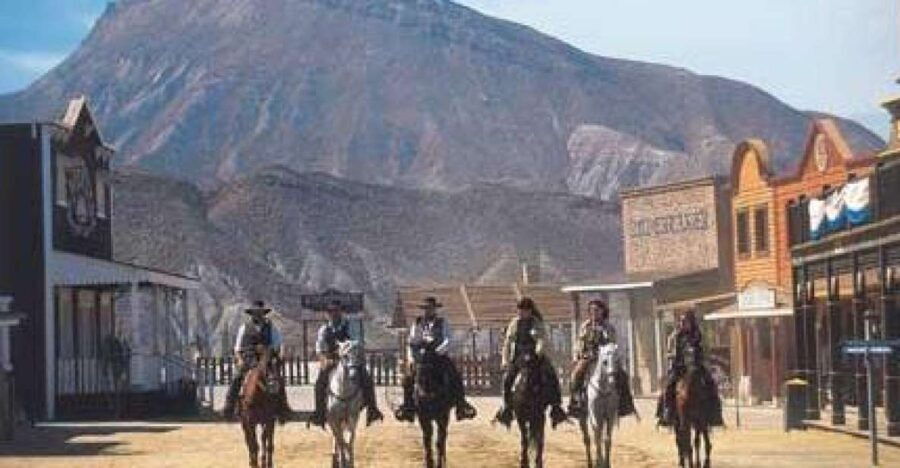 Full-Day Western Theme Park Tour of Mini Hollywood (Oasys) - Final Thoughts: Who Is This Tour For?