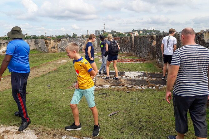 Galle Fort Walk with a Local - Galle Fort Walk with a Local: A Deep Dive into Colonial Charm