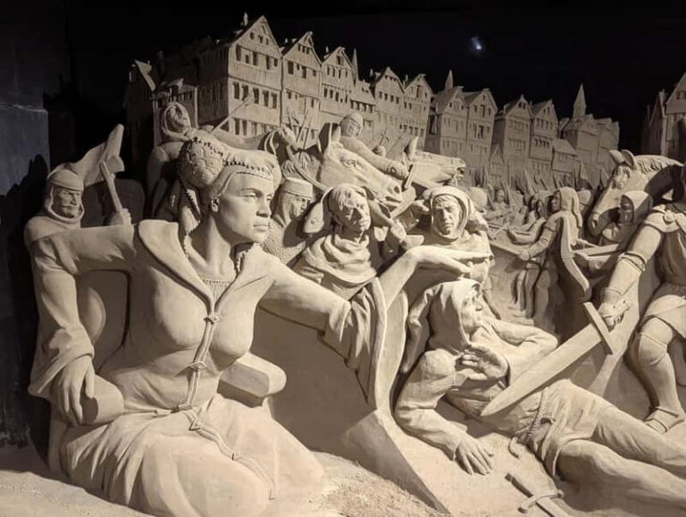 Garderen: Sandsculpture Exhibition Entry Ticket - The Art of Sand Sculpture Creation