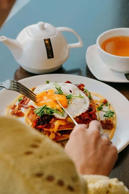 Gdansk: Hard Rock Cafe Breakfast - What Sets This Experience Apart?