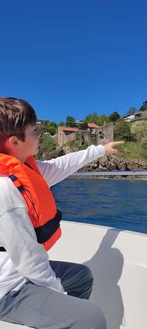 Get to know Hondarribia by sea. Audio-guided boat tour - What to Expect During the Tour