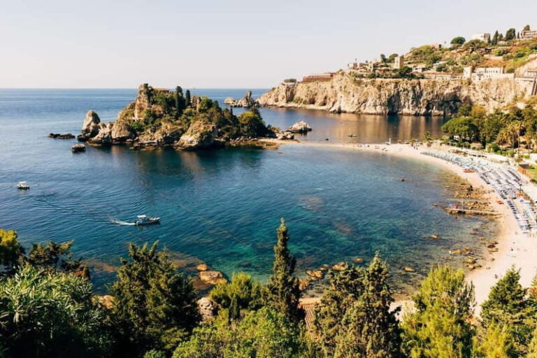 Giardini Naxos Taormina: tour in barca lungo la costa - An In-Depth Look at the Experience
