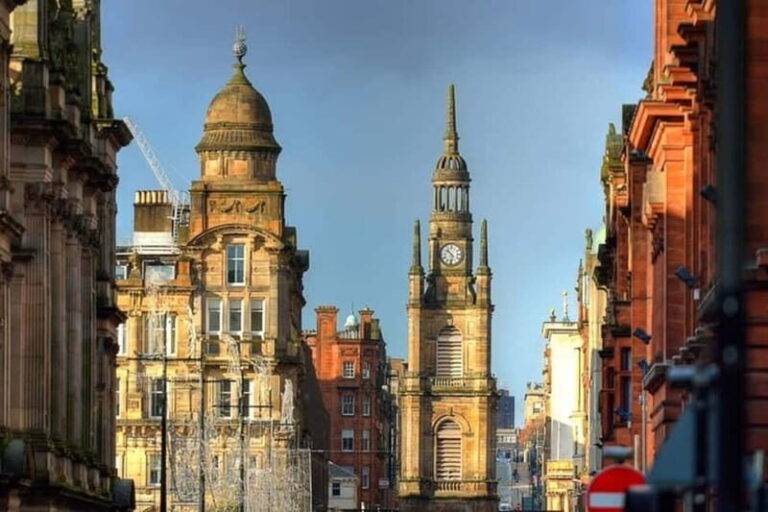 Glasgow: Must-See Attractions Guided Walking Tour - Detailed Breakdown of the Itinerary