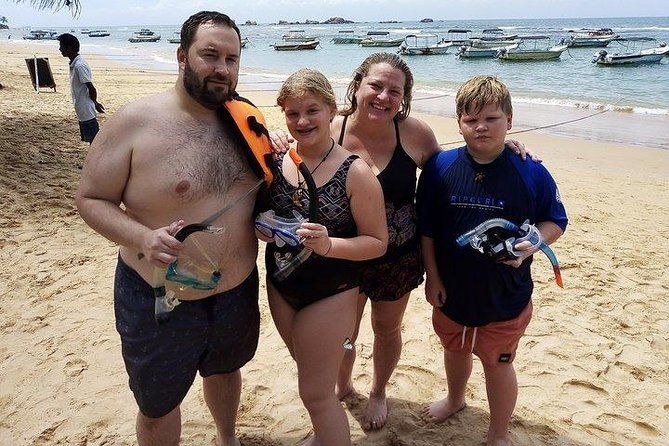 Glass Bottom Boat Tour and Snorkeling Hikkaduwa - Glass Bottom Boat Tour and Snorkeling Hikkaduwa: An Honest Look at an Underwater Adventure