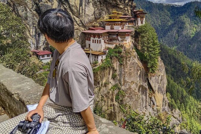 Glimpse of Bhutan - Glimpse of Bhutan: An Authentic 5-Day Journey in the Himalayas