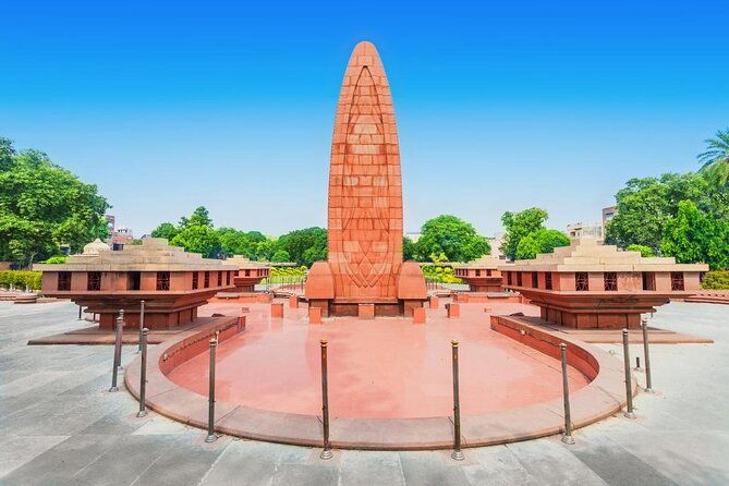 Golden Temple, Jallianwala Bagh, Partition Museum & Wagha Border - #Travellouge - Exploring Amritsar in a Day: A Detailed Look at the #Travellouge Tour