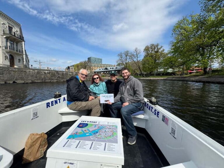 Gothenburg: Private Göta Älv Boat Tour with Pickup - Is It Worth It?