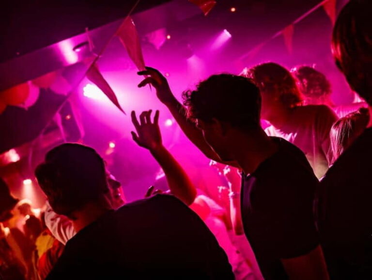 Groningen: Pub Crawl with Pub Quiz, Free Shots and Games - The Bottom Line