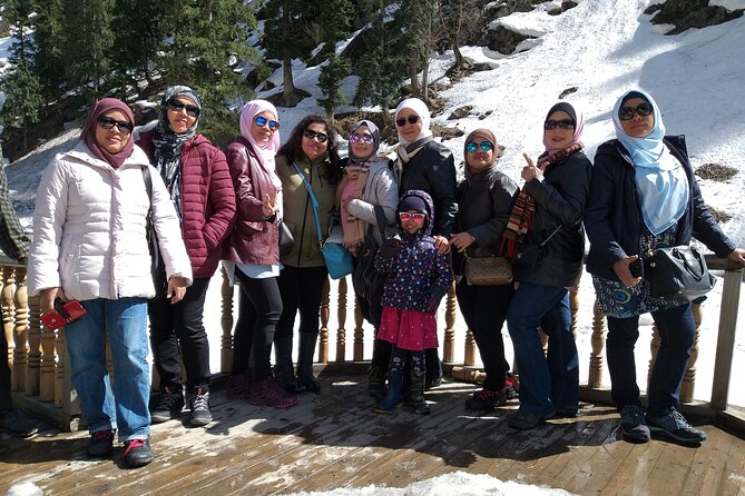 Group Kashmir Deluxe Tour & Tailored Ex Srinagar - Exploring the Kashmir Deluxe Tour & Tailored Ex Srinagar: A Detailed Review