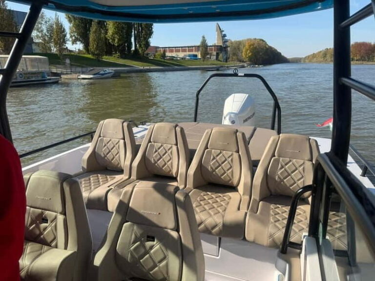 Gyr: 2-Hour Private Boat Sightseeing Tour - A Detailed Look at the Experience