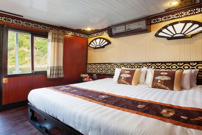 Ha Long Bay 2D1N on a 3-Star Cruise - Key Points