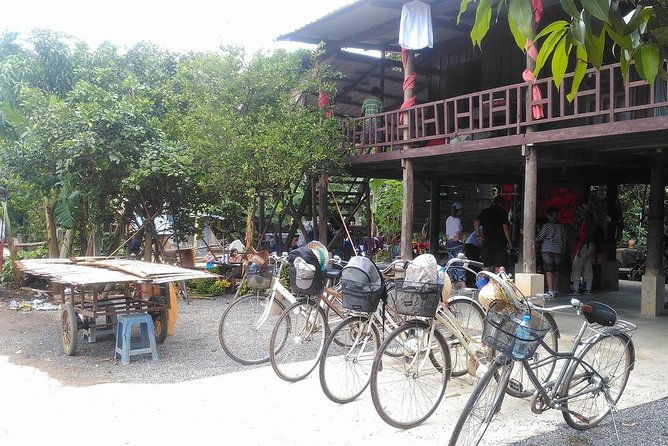Half day morning bicycle tour to Explore local livelihood and test local snacks - Key Points