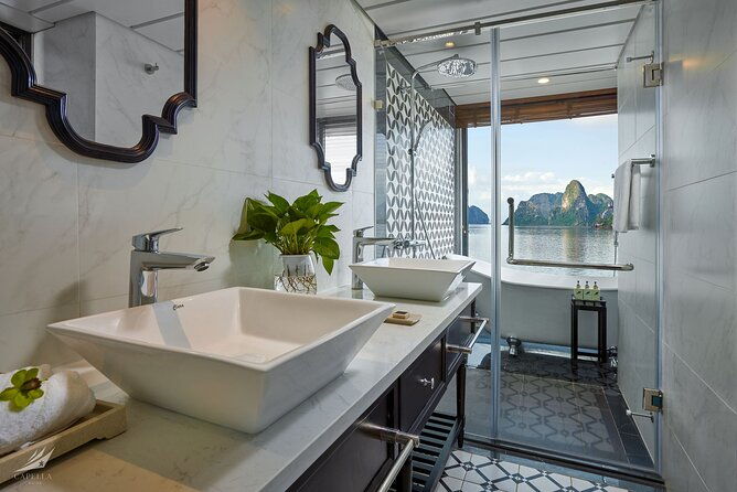 Halong Bay 2 Days-1 Night With The Capella Cruises 6 Star - Day 1: From Lan Ha Bay to Frog Lagoon