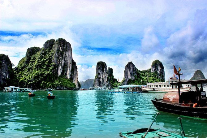 Halong day tour 4 hours Cruise from Hanoi city - A Closer Look at the Halong Bay Day Tour