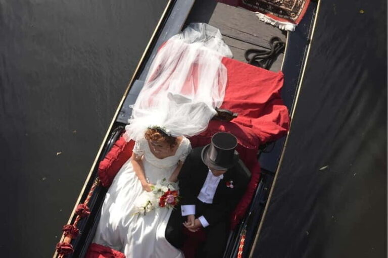 Hamburg: private Tour in the royal Venetian Alstergondel - Why We Love This Tour