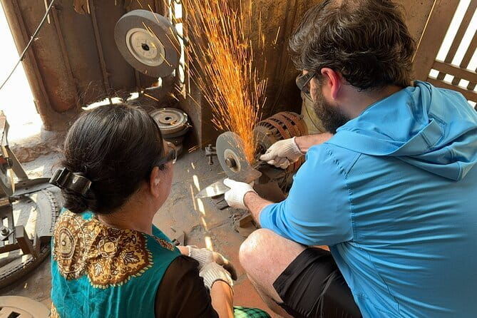 Hanoi Knife-Making Class:Join the Legacy in Blacksmith's Workshop - Who This Experience Suits Best