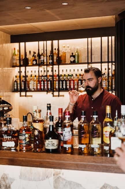 Heraklion: Vegan Cocktail Masterclass with Cretan Flavours - The Detailed Itinerary