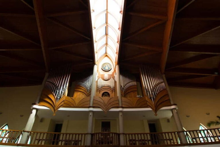 Hévíz: Majestic Sounds Organ Concert at the Blue Church - Who Will Love This Experience?