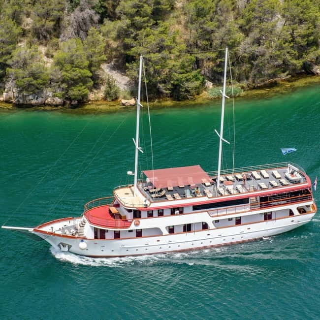 ibenik or Zadar: Krka falls, olive mill, oil & wine tasting - Exploring the Full-Day Itinerary