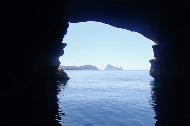Ibiza: Beaches and Caves Instagram try-Snorkel experience - What to Expect: A Closer Look at the Itinerary
