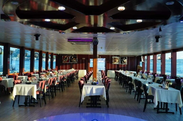 Istanbul Bosphorus Cruise & Turkish Night + Optional Drinks - Practical Details and Tips