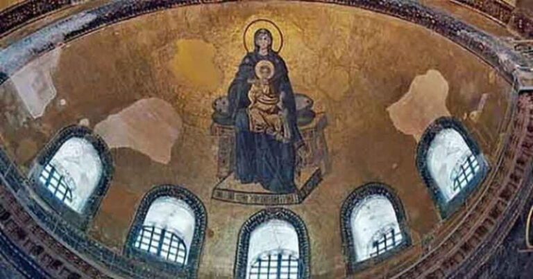 Istanbul: Guided Blue Mosque and Hagia Sophia Tour - The Ancient Hippodrome: The Heartbeat of Byzantine Constantinople