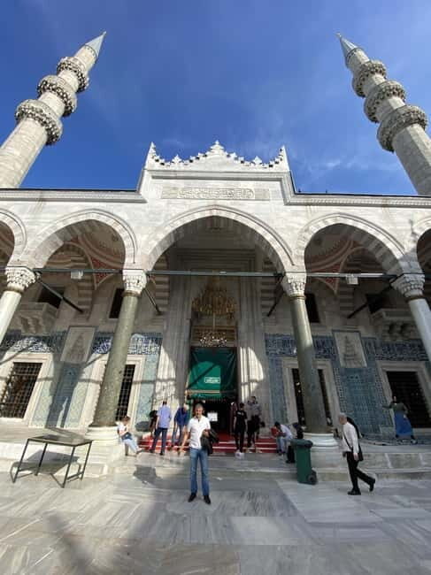 Istanbul: Guided Morning Prayer Experience at Fatih Mosque - Practical Details and What to Expect