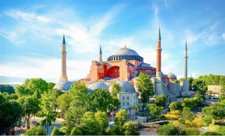 Istanbul: Historical Peninsula Tour with Expert Guide - Detailed Breakdown of the Itinerary