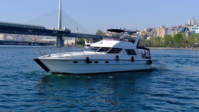 Istanbul: Luxury Yacht on Bosphorus - How Does It Compare in Terms of Value?