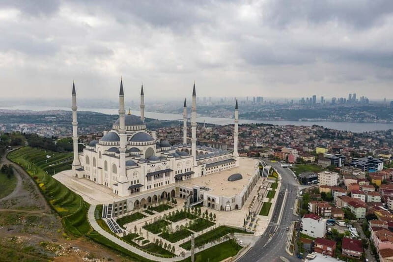 Istanbul: Private Tour of Bosphorus & Asian Side w/ a Local - A Deep Dive into the Experience